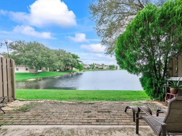 12175 NW 36th Pl, Sunrise FL 33323