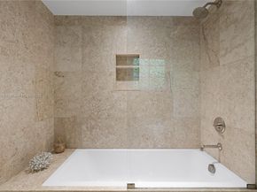 2830 Lucerne Ave, Miami Beach FL 33140
