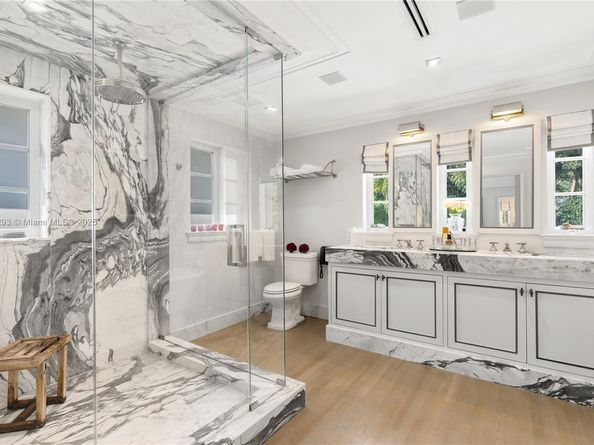 2830 Lucerne Ave, Miami Beach FL 33140