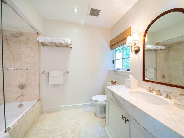 2830 Lucerne Ave, Miami Beach FL 33140