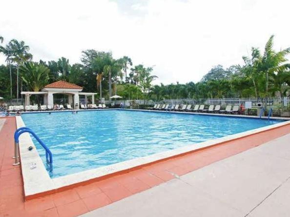 9725 NW 52nd St 407, Doral FL 33178