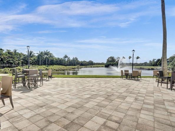 9725 NW 52nd St 407, Doral FL 33178