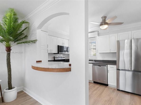 2601 NE 1st St 12, Pompano Beach FL 33062
