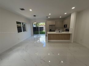 1355 NW 42nd St, Miami FL 33142