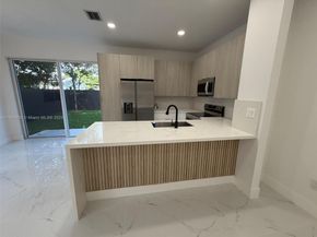 1355 NW 42nd St, Miami FL 33142