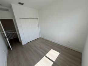 1355 NW 42nd St, Miami FL 33142