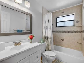 15620 Gauntlet Hall Mnr, Davie FL 33331