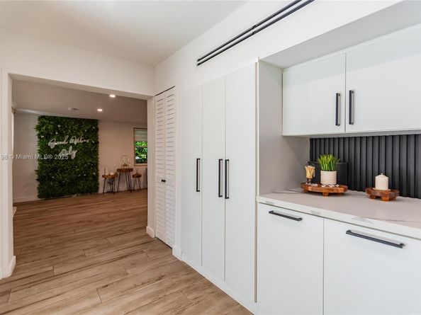 814 Monterey St, Coral Gables FL 33134