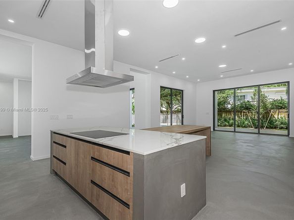 2730 SW 17th Ave, Miami FL 33133