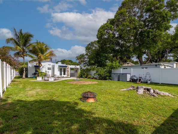 45 NW 25th Ave, Miami FL 33125