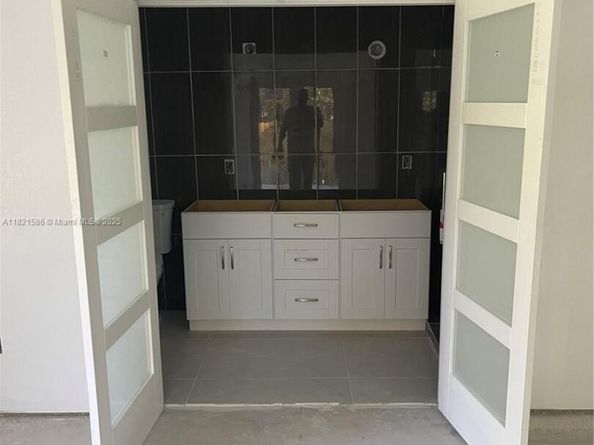 363 SW 1st Ter, Deerfield Beach FL 33441