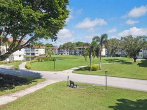 611 S Hollybrook Dr 205, Pembroke Pines FL 33025