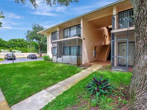 5841 Washington St 62, Hollywood FL 33023