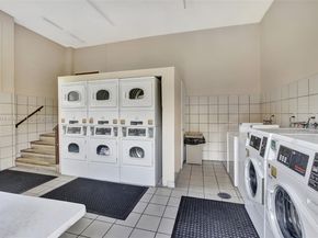 5841 Washington St 62, Hollywood FL 33023
