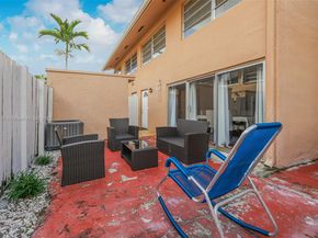 8450 SW 154th Cir Ct 207, Miami FL 33193