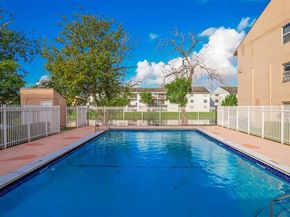 8450 SW 154th Cir Ct 207, Miami FL 33193