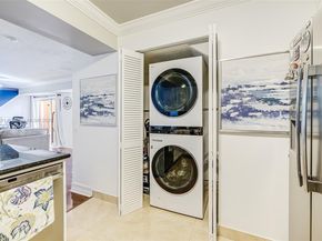 8450 SW 154th Cir Ct 207, Miami FL 33193