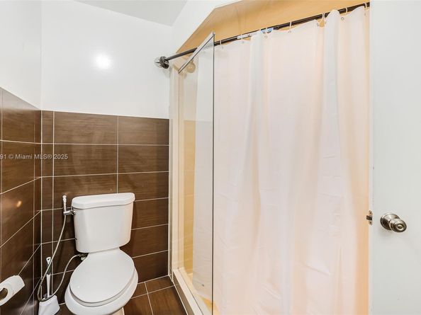 8450 SW 154th Cir Ct 207, Miami FL 33193