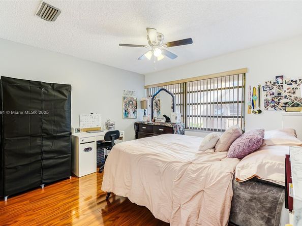 8450 SW 154th Cir Ct 207, Miami FL 33193