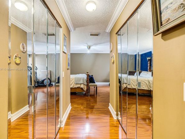 8450 SW 154th Cir Ct 207, Miami FL 33193