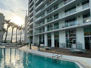 90 SW 3rd St PH17, Miami FL 33130