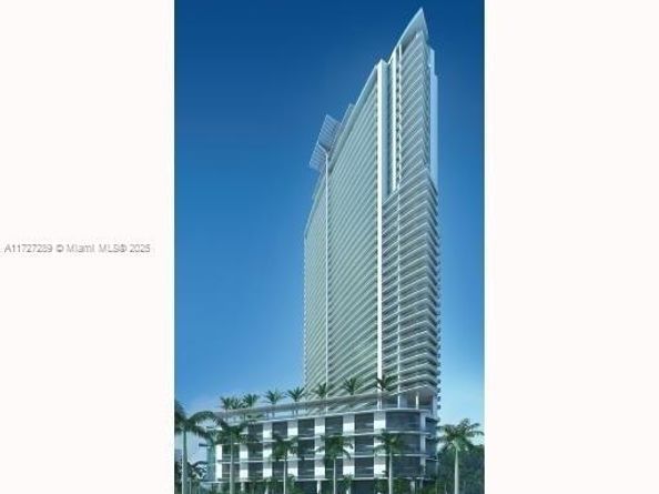 90 SW 3rd St PH17, Miami FL 33130