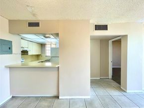 8850 Fontainebleau Blvd 404, Miami FL 33172