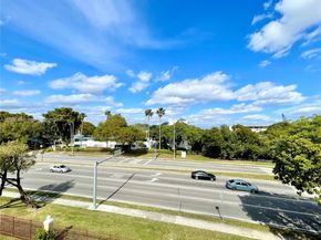8850 Fontainebleau Blvd 404, Miami FL 33172