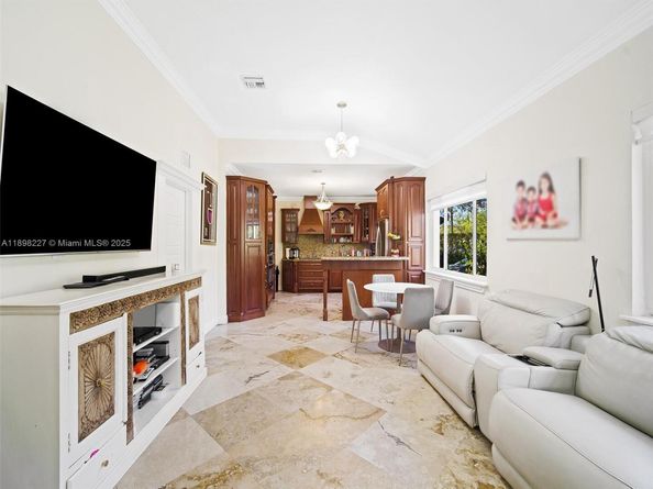 330 Viscaya Ave, Coral Gables FL 33134