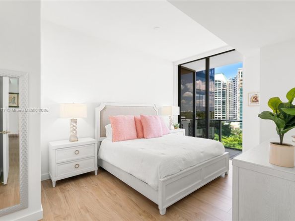2678 Tigertail Ave 713, Miami FL 33133