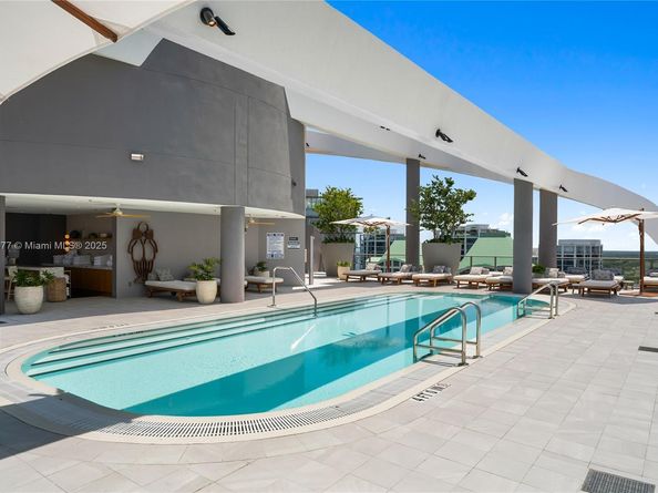 2678 Tigertail Ave 713, Miami FL 33133