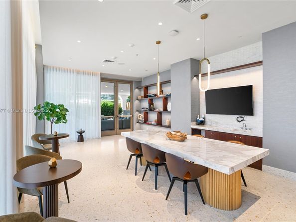 2678 Tigertail Ave 713, Miami FL 33133