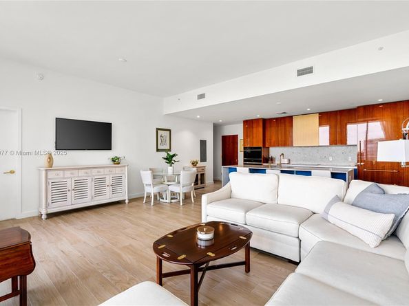 2678 Tigertail Ave 713, Miami FL 33133