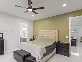 228 SW 4th St, Dania Beach FL 33004