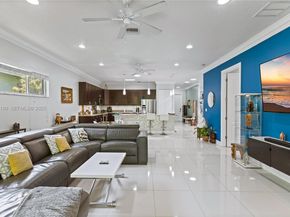 228 SW 4th St, Dania Beach FL 33004