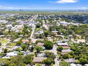 228 SW 4th St, Dania Beach FL 33004