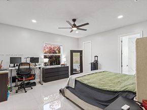 228 SW 4th St, Dania Beach FL 33004