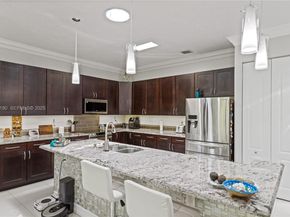 228 SW 4th St, Dania Beach FL 33004