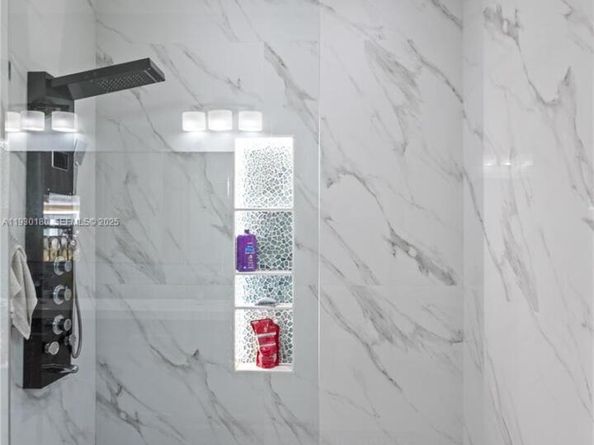 228 SW 4th St, Dania Beach FL 33004