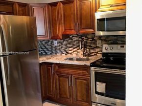 3265 Griffin Rd 101, Dania Beach FL 33312