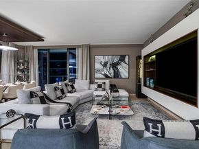 88 SW 7th St 3801, Miami FL 33130