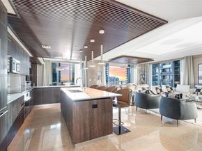 88 SW 7th St 3801, Miami FL 33130