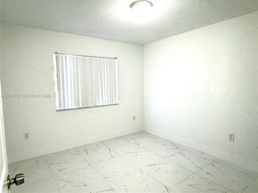 1260 SE 28th Ct 104, Homestead FL 33035
