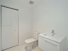 17111 Biscayne Bl 506, North Miami Beach FL 33160