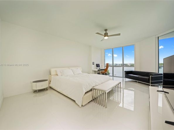17111 Biscayne Bl 506, North Miami Beach FL 33160