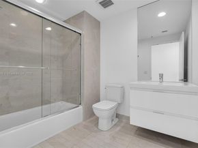 17111 Biscayne Bl 506, North Miami Beach FL 33160