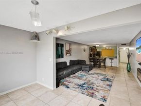 8010 Hampton Blvd 211, North Lauderdale FL 33068