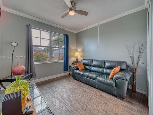 4147 Rosa Dr, Deerfield Beach FL 33064