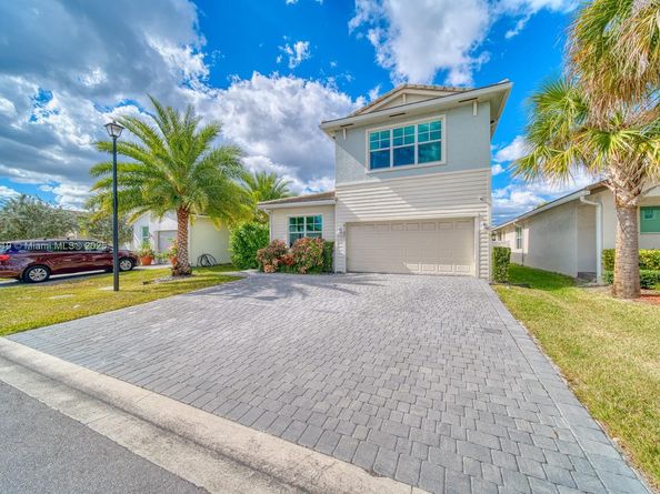4147 Rosa Dr, Deerfield Beach FL 33064