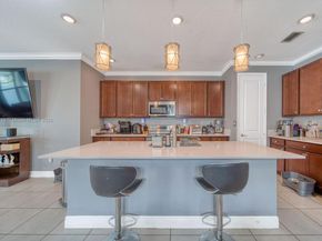 4147 Rosa Dr, Deerfield Beach FL 33064